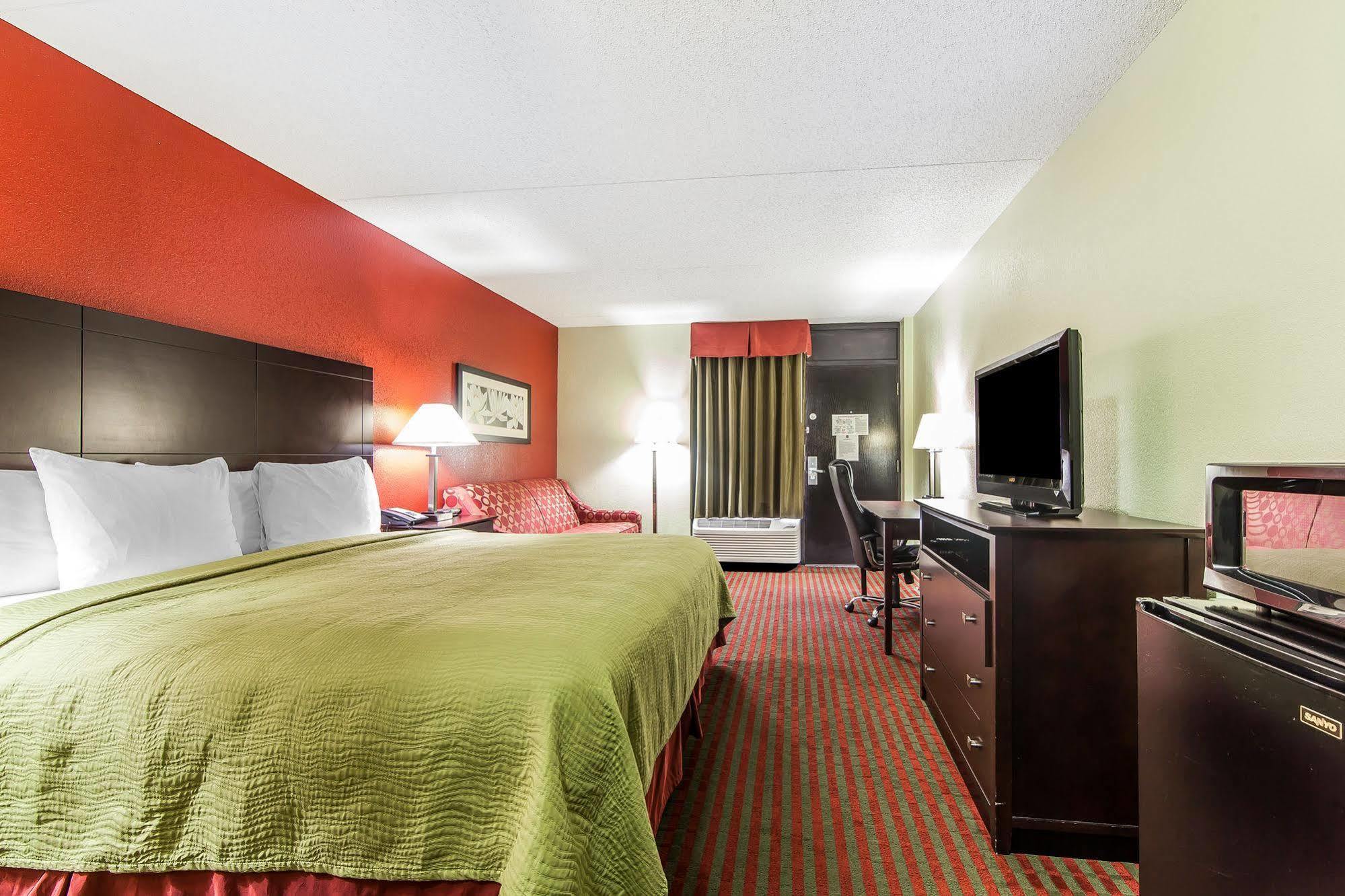 Quality Inn West I - 75 Суитуотер Экстерьер фото