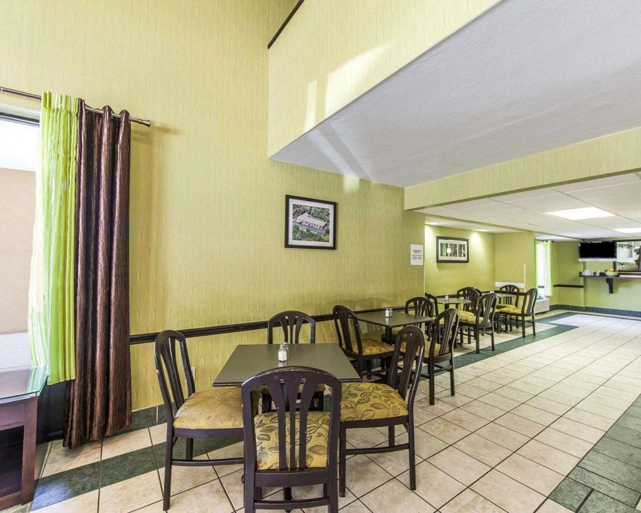 Quality Inn West I - 75 Суитуотер Экстерьер фото