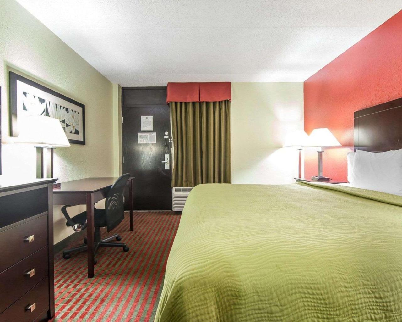 Quality Inn West I - 75 Суитуотер Экстерьер фото